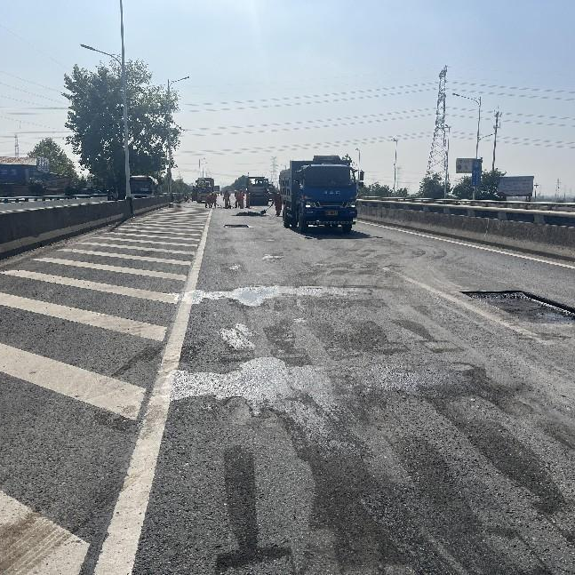 道路標(biāo)線(xiàn)工程